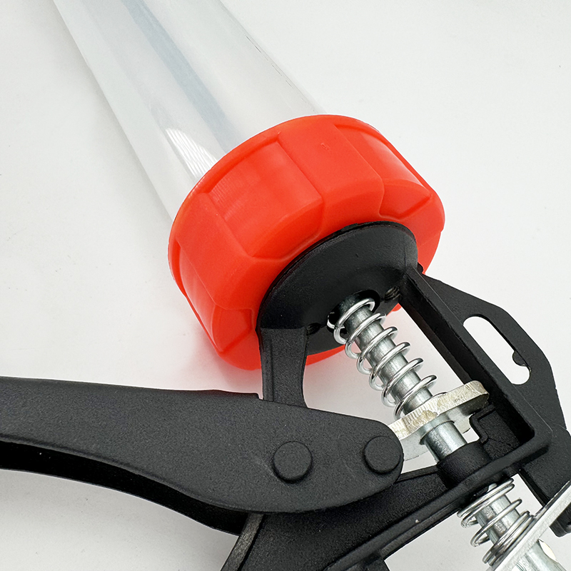Wholesale Clear plastic 590ml/ 15inch /20oz Caulk gun - Image 3